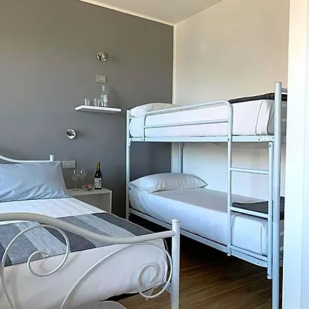 Couette-café Bregagno 3*